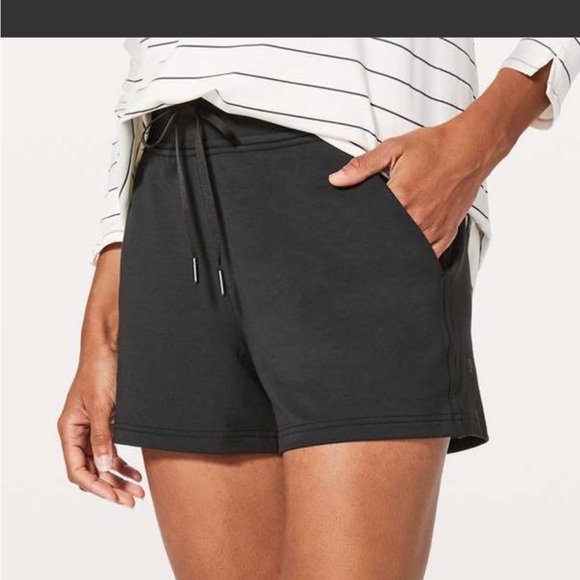 Lululemon Every Moment Short 3.5” - Picture 2 of 8